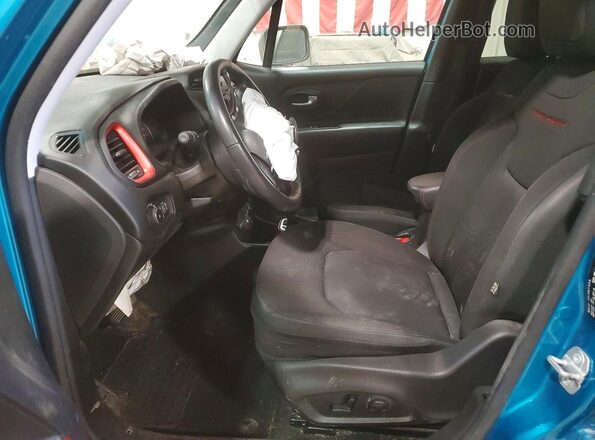 ZACNJDC1XNPN82170 2022 JEEP RENEGADE Бирюзовый Вид салона спереди