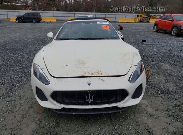 ZAM45VMA9J0273437 2018 MASERATI GRANTURISM White Vista frontal