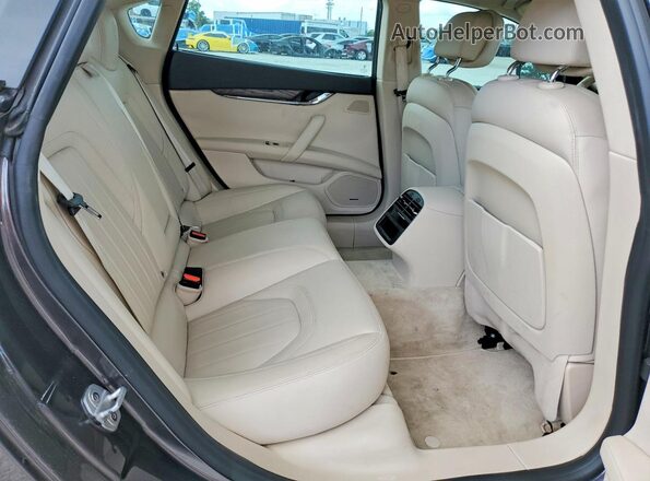 ZAM56YPA0J1274081 2018 MASERATI QUATTROPOR Gray Widok tylnych siedzeń