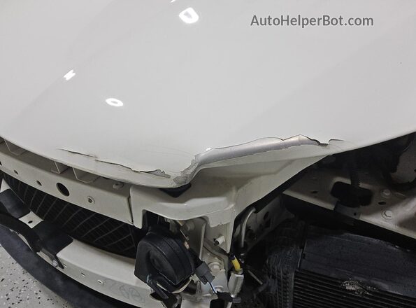 ZAM57XSA3J1304947 2018 MASERATI GHIBLI Белый 