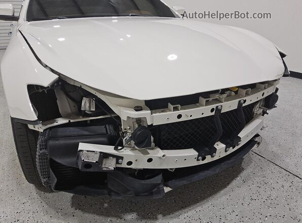ZAM57XSA3J1304947 2018 MASERATI GHIBLI Белый 