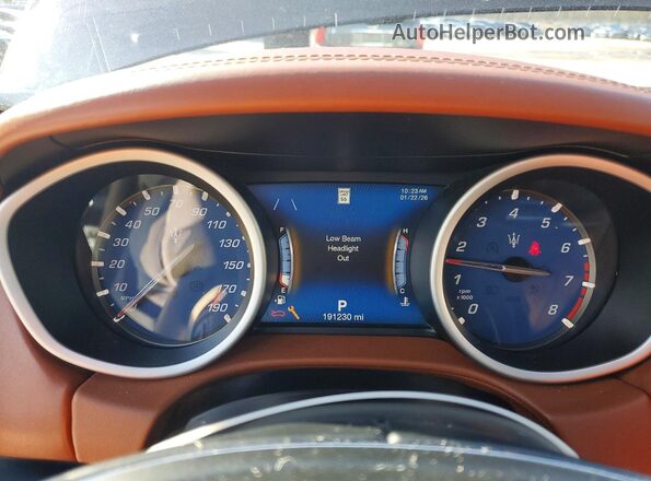 ZAM57XSA7J1275873 2018 MASERATI GHIBLI Черный Вид щитка приборов