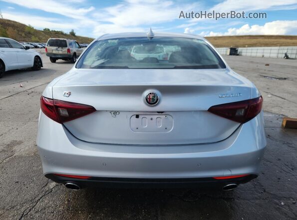 ZARFAEDN0H7529063 2017 ALFA ROMEO GIULIA Серебряный Вид сзади