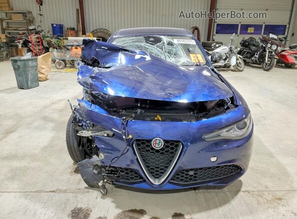 ZARFAEDN2J7565052 2018 ALFA ROMEO GIULIA Blue Widok z przodu