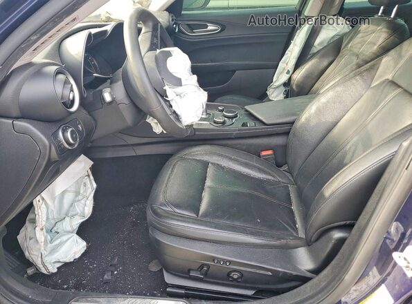 ZARFAEDN2J7565052 2018 ALFA ROMEO GIULIA Blue Widok wnętrza z przodu