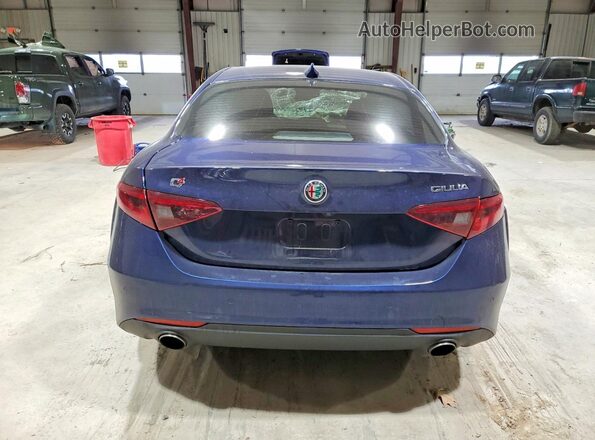 ZARFAEDN2J7565052 2018 ALFA ROMEO GIULIA Blue Widok z tyłu