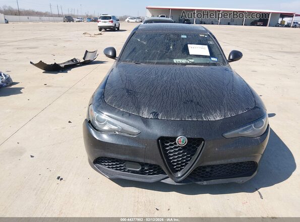ZARFAMAN3N7655489 2022 ALFA ROMEO GIULIA Черный Вид щитка приборов