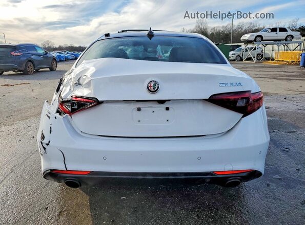 ZARFAMAN9P7670565 2023 ALFA ROMEO GIULIA White უკანა ხედი