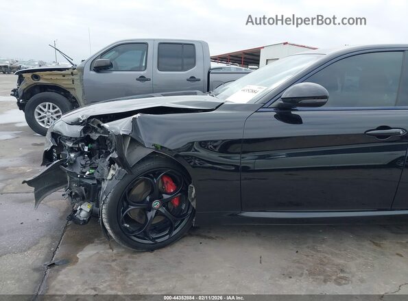 ZARFAMBN0K7601299 2019 ALFA ROMEO GIULIA Black Vista frontal
