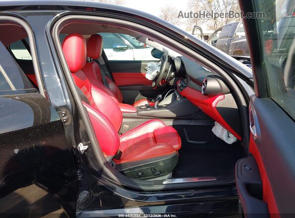 ZARFAMBN0K7601299 2019 ALFA ROMEO GIULIA Black Vista interior delantera