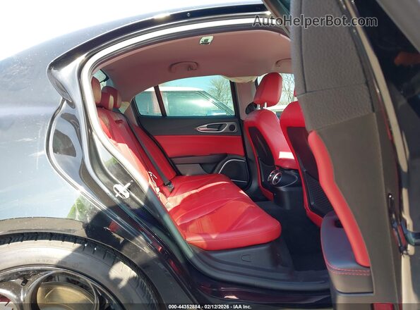 ZARFAMBN0K7601299 2019 ALFA ROMEO GIULIA Black Vista de la etiqueta del VIN