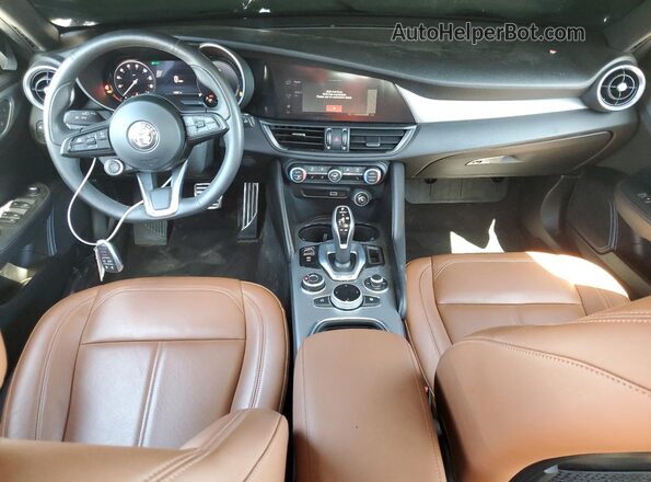 ZARFAMBN4R7679949 2024 ALFA ROMEO GIULIA Серый Вид панели приборов