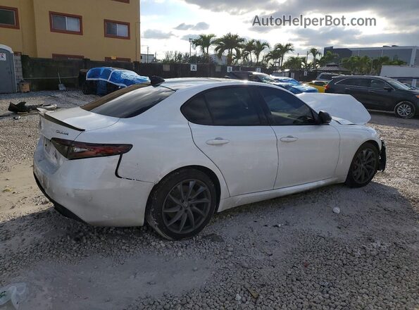 ZARFAMBN4R7679997 2024 ALFA ROMEO GIULIA Белый Задняя правая четверть