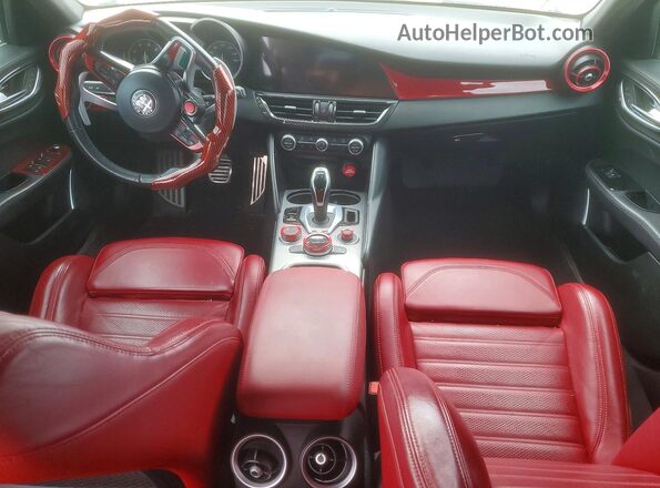 ZARFAMBN5N7665374 2022 ALFA ROMEO GIULIA Белый Вид панели приборов