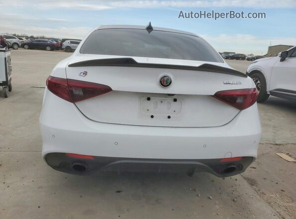 ZARFAMBN5N7665374 2022 ALFA ROMEO GIULIA Белый Вид сзади