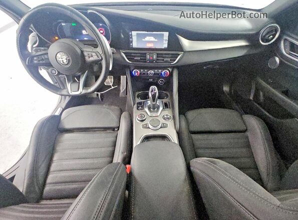 ZARFAMBN8R7682787 2024 ALFA ROMEO GIULIA Серый Вид панели приборов