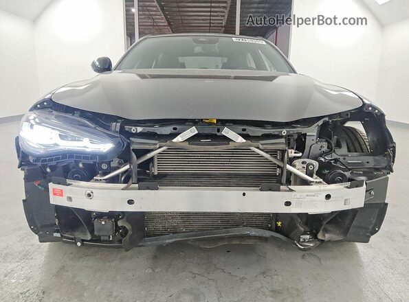 ZARFAMBN8R7682787 2024 ALFA ROMEO GIULIA Серый Вид спереди