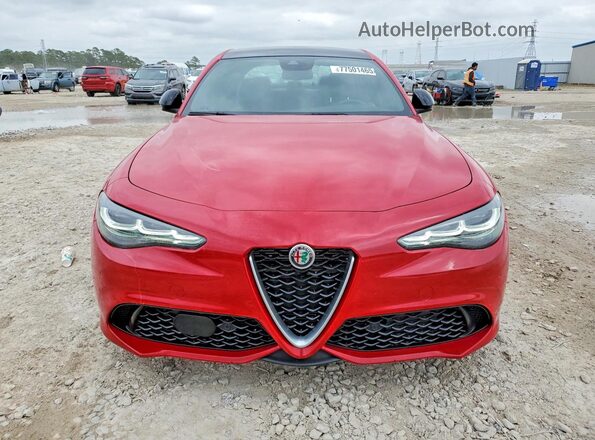 ZARFAMBN9R7684662 2024 ALFA ROMEO GIULIA Красный Вид спереди