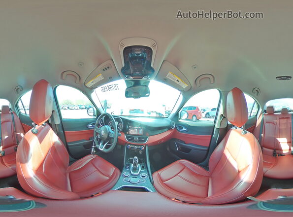 ZARFANAN1M7642017 2021 ALFA ROMEO GIULIA White Սալոնի 360 աստիճան տեսք