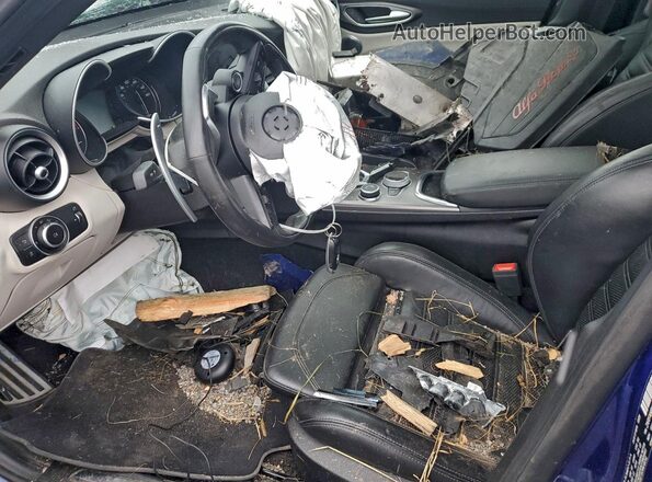 ZARFANBN2L7630536 2020 ALFA ROMEO GIULIA Blue Սալոնի դիմացի տեսք
