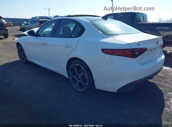 ZARFANBNXP7675181 2023 ALFA ROMEO GIULIA Белый Задняя левая четверть