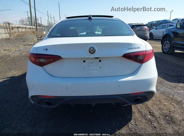 ZARFANBNXP7675181 2023 ALFA ROMEO GIULIA Белый 