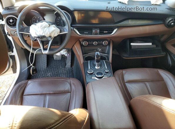 ZASFAKAN2J7B94981 2018 ALFA ROMEO STELVIO White Widok zestawu wskaźników