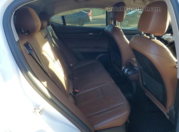ZASFAKAN2J7B94981 2018 ALFA ROMEO STELVIO White Widok komory silnika