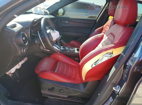 ZASPAJAN2N7D27727 2022 ALFA ROMEO STELVIO Серый Вид салона спереди