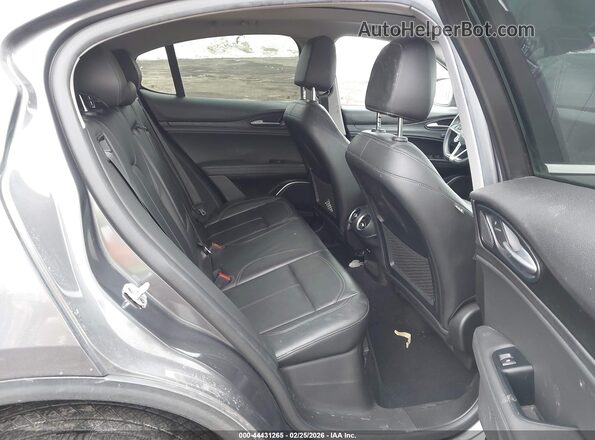 ZASPAKAN3K7C32370 2019 ALFA ROMEO STELVIO Gray Widok naklejki z numerem VIN