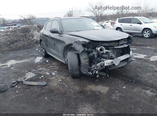 ZASPAKBN3P7D58394 2023 ALFA ROMEO STELVIO Gray Przód prawy