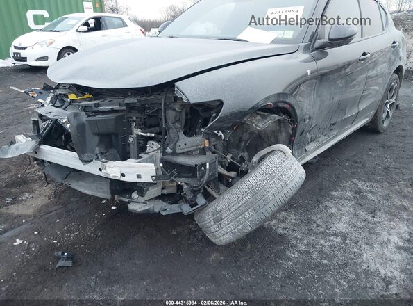ZASPAKBN3P7D58394 2023 ALFA ROMEO STELVIO Gray Widok z przodu
