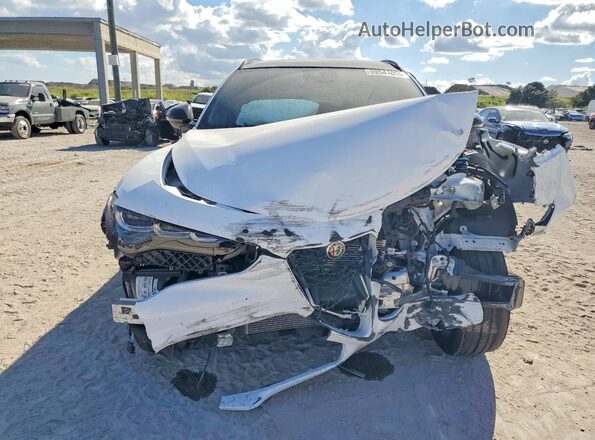 ZASPAKBN3R7D76445 2024 ALFA ROMEO STELVIO Белый Вид спереди