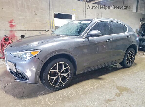 ZASPAKBN5L7C83272 2020 ALFA ROMEO STELVIO Gray Vista tres cuartos delantera izquierda