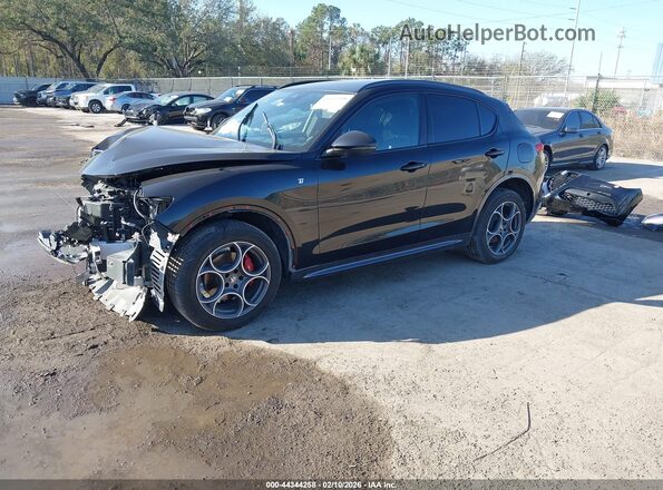 ZASPAKBN5P7D50426 2023 ALFA ROMEO STELVIO Black წინა მარცხენა ხედი სამი მეოთხედიდან