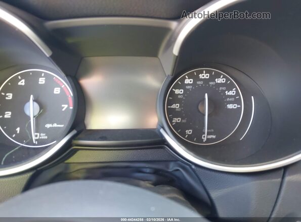 ZASPAKBN5P7D50426 2023 ALFA ROMEO STELVIO Black უკანა სავარძლების ხედი
