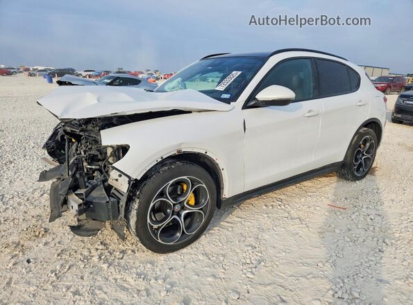 ZASPAKBN9K7C50418 2019 ALFA ROMEO STELVIO White Vista tres cuartos delantera izquierda
