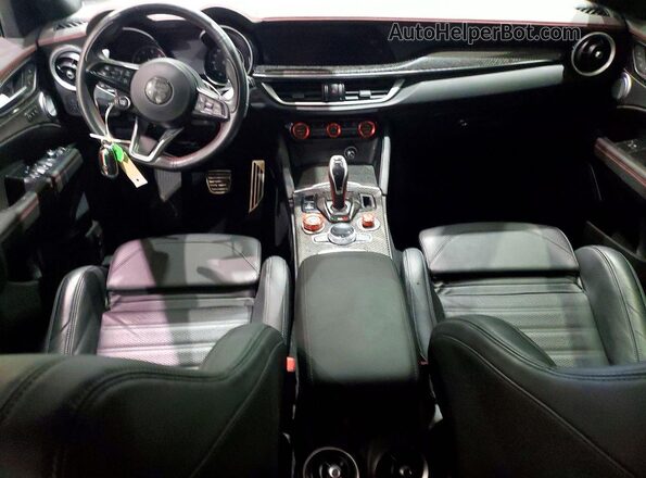 ZASPAKBN9P7D65446 2023 ALFA ROMEO STELVIO Черный Вид панели приборов