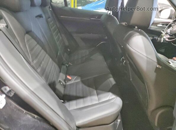ZASPAKBN9P7D65446 2023 ALFA ROMEO STELVIO Черный Вид задней части салона