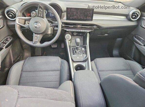 ZASPATCW1R3049429 2024 ALFA ROMEO OTHER Красный Вид панели приборов