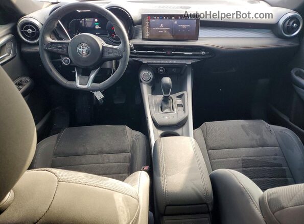 ZASPATCWXR3054130 2024 ALFA ROMEO OTHER White Dashboard view