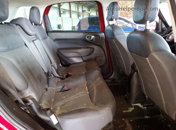 ZFBCFACH1HZ040214 2017 FIAT 500L Красный Вид задних сидений