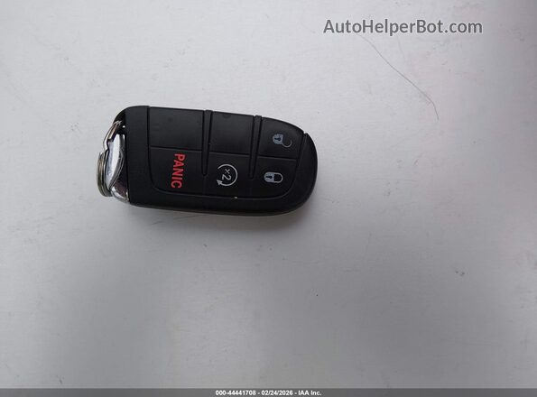 ZFBCFXAB6JP714022 2018 FIAT 500X Серебряный Вид панели приборов