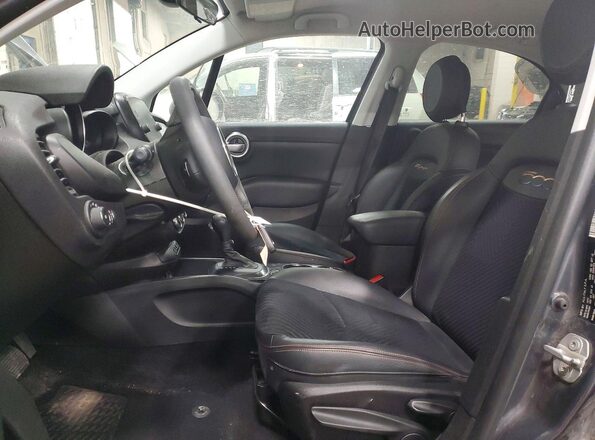 ZFBCFXCB2JP685731 2018 FIAT 500X Серый Вид салона спереди