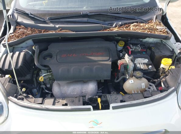 ZFBCFXCB5HP532691 2017 FIAT 500X White Widok z tyłu