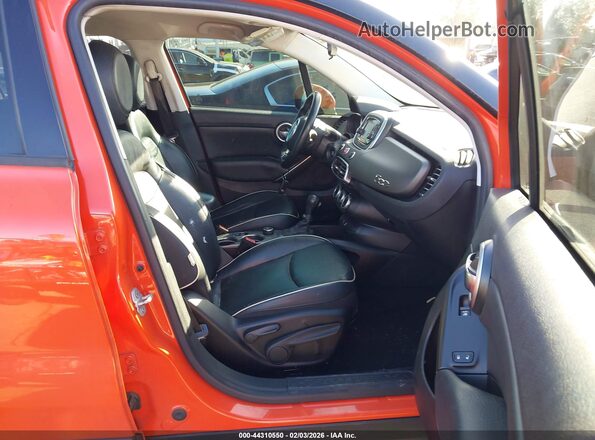 ZFBCFXCB9HP589766 2017 FIAT 500X Orange Вид салону спереду