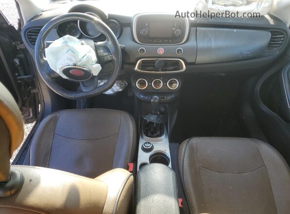 ZFBCFYCT0GP330769 2016 FIAT 500X Коричневый Вид панели приборов