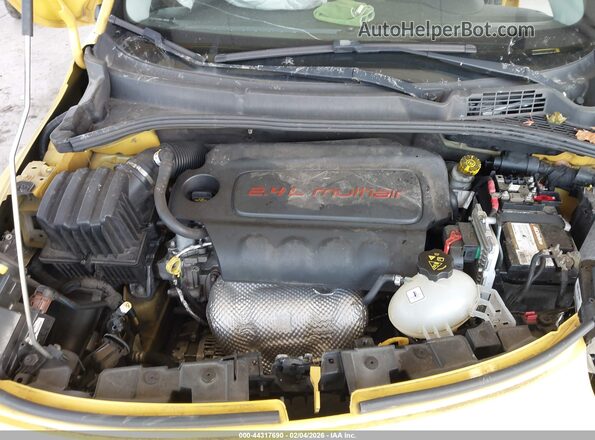 ZFBCFYET0GP334457 2016 FIAT 500X Yellow Rear view