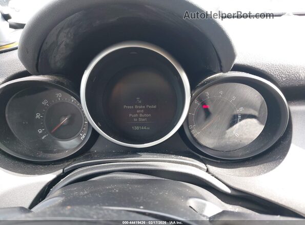 ZFBCFYET4GP399240 2016 FIAT 500X Красный Вид задних сидений