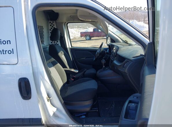 ZFBERFAB1H6D64098 2017 RAM PROMASTER CITY White Widok wnętrza z przodu